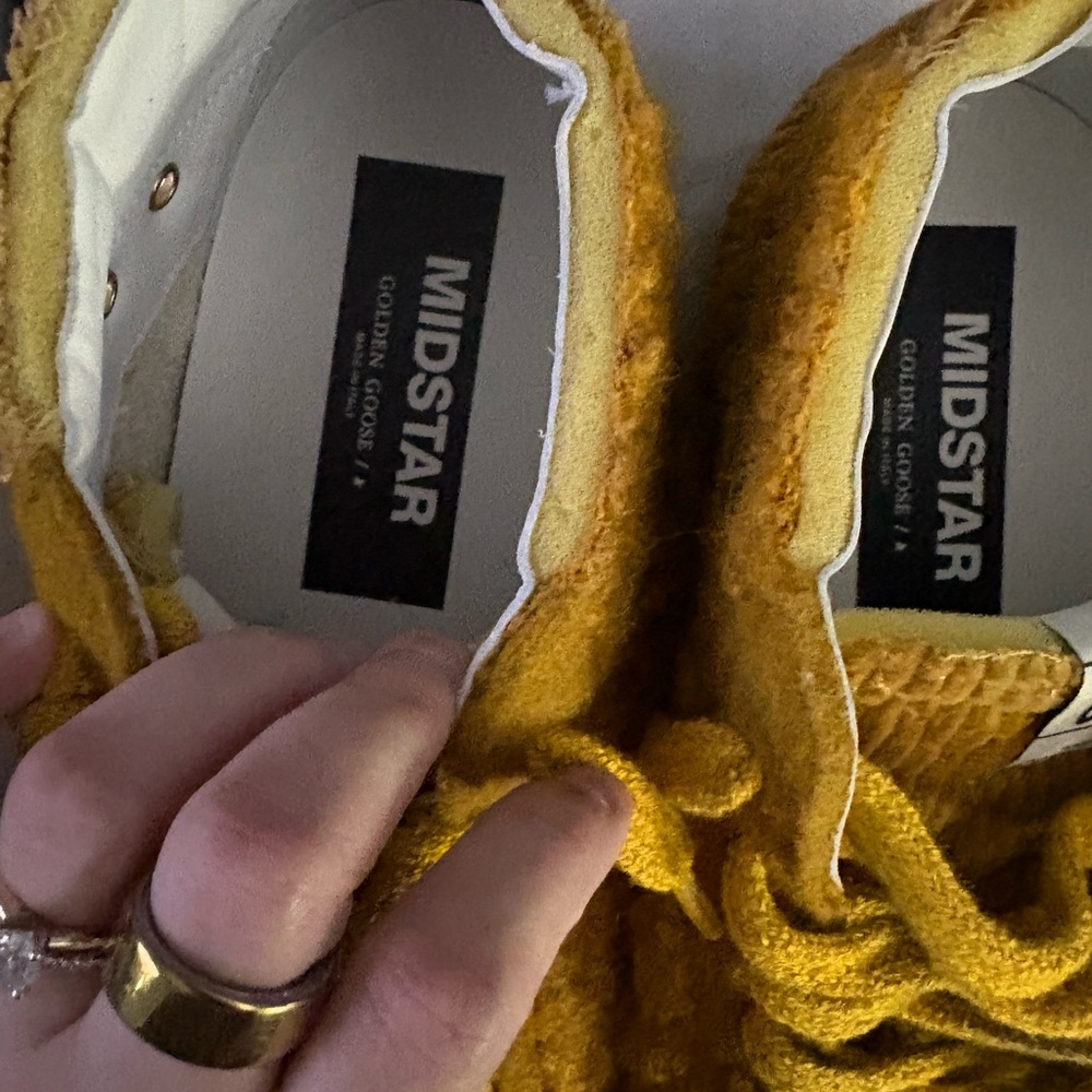 Golden Goose Men’s Yellow Midstar Sneakers - Picture 4 of 8